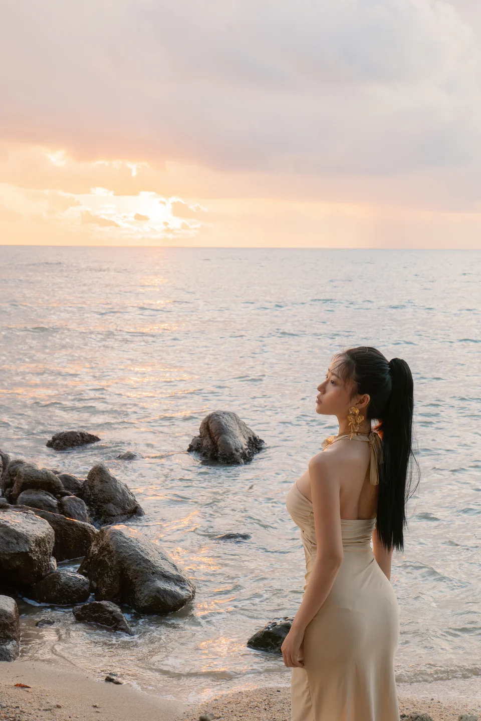 年年 - 海边维纳斯 [80P-549MB] tg@simisebaisi 【丝足阁】015.webp